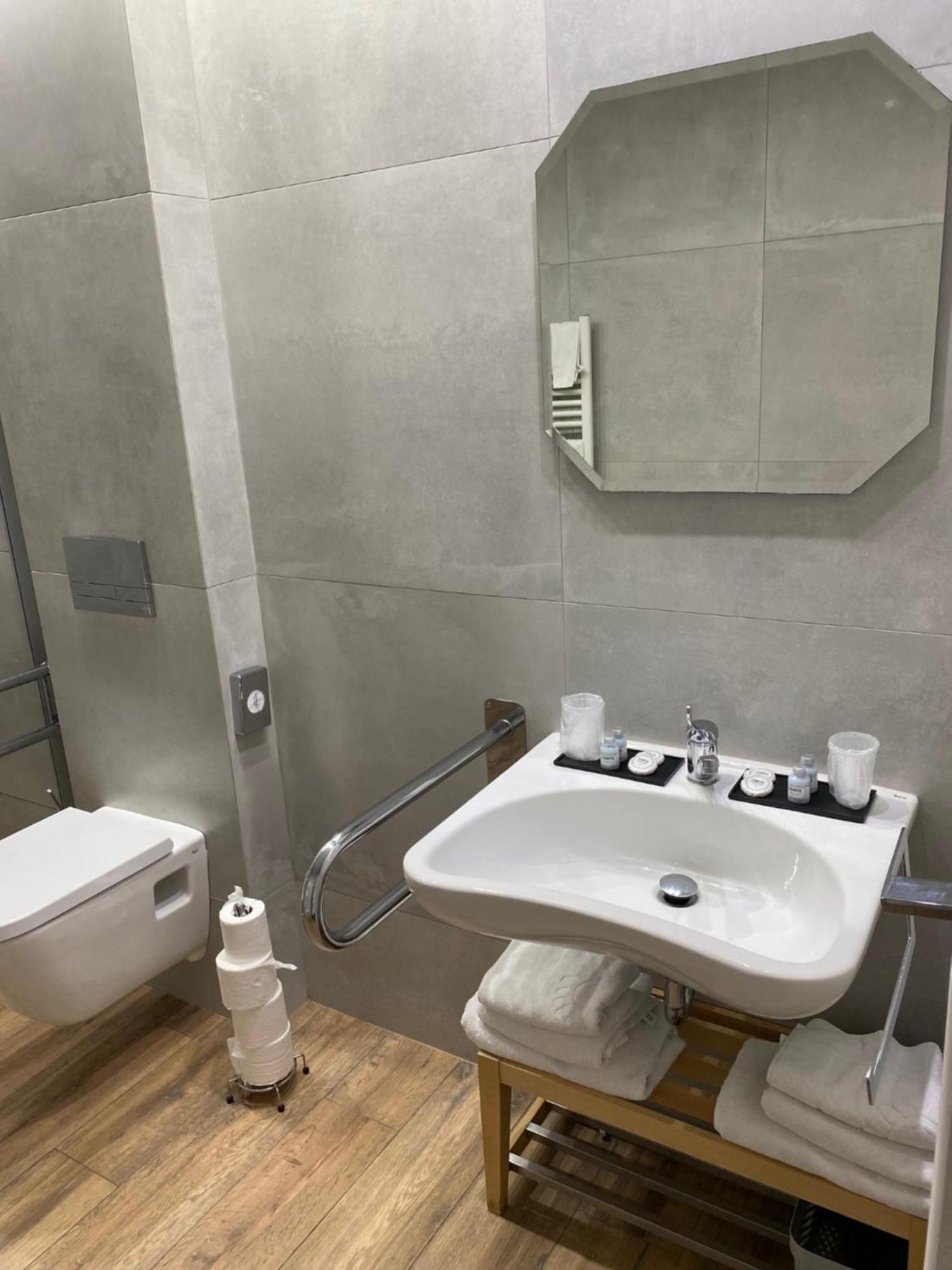 Canpol-Jull'S Art Hotel Człuchów Εξωτερικό φωτογραφία